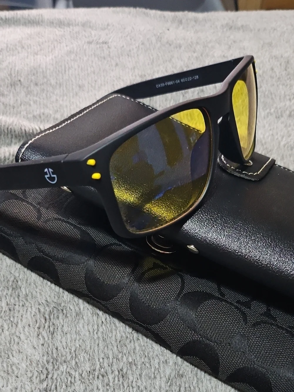 Optics 55 Polarized Mens Designer Sunglasses New!